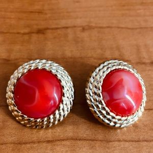 Vintage-looking Gold Earrings